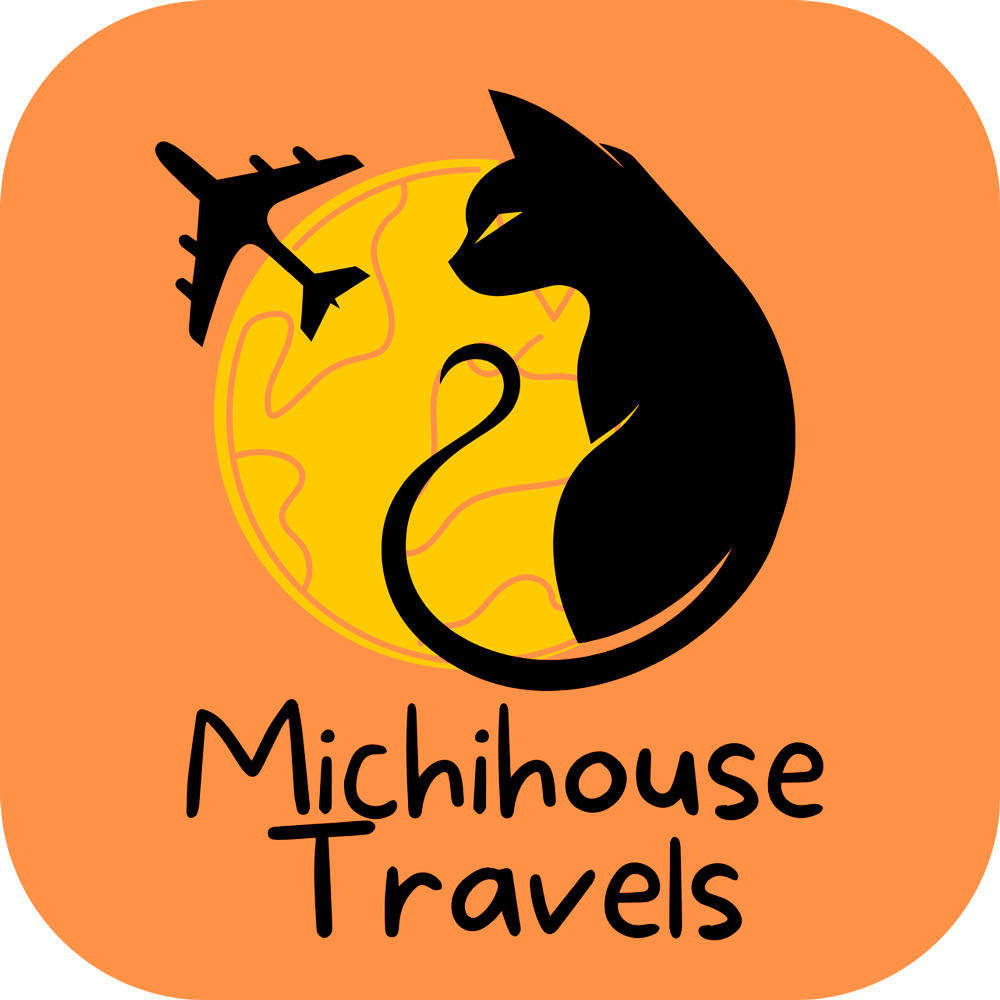 logo footer michihouse travels